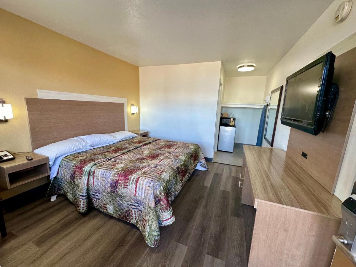 Royal Inn And Suites Charlotte Airport Dış mekan fotoğraf