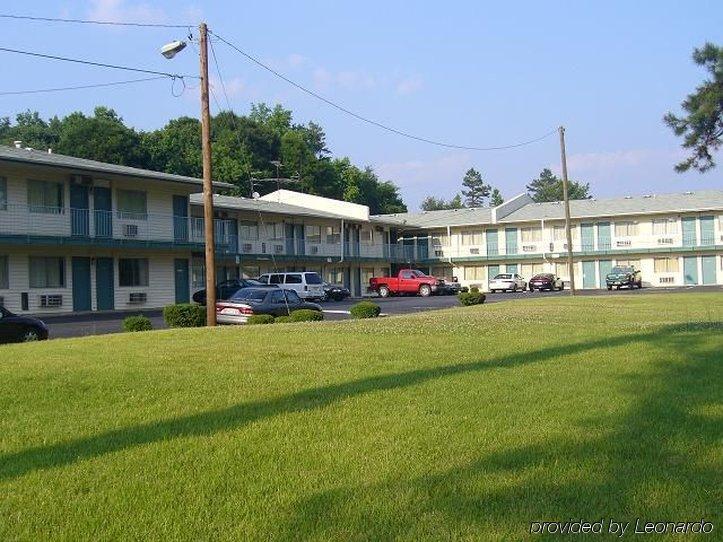 Royal Inn And Suites Charlotte Airport Dış mekan fotoğraf