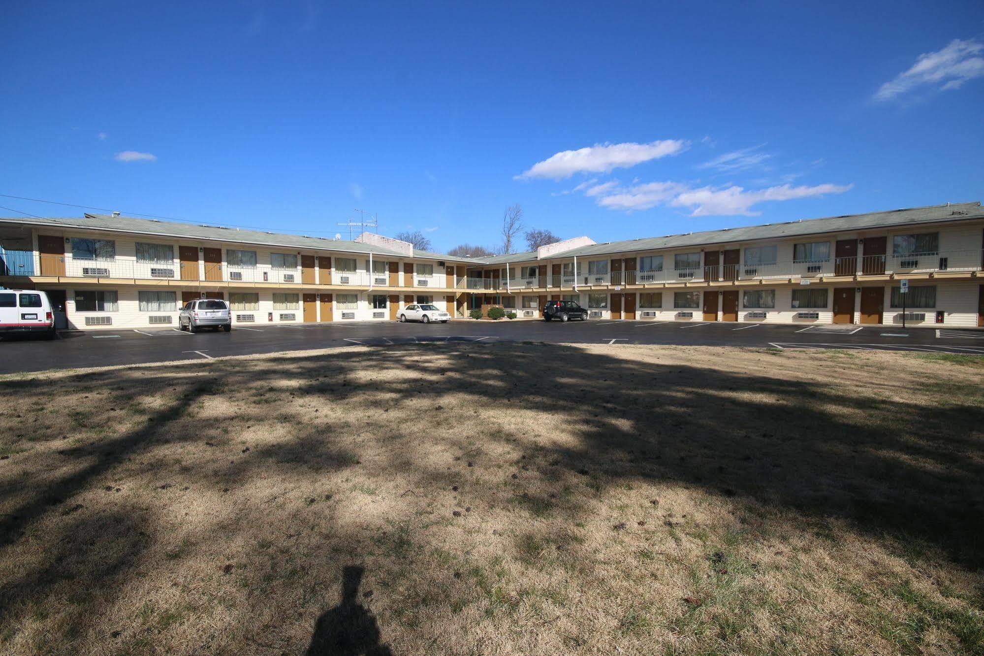 Royal Inn And Suites Charlotte Airport Dış mekan fotoğraf