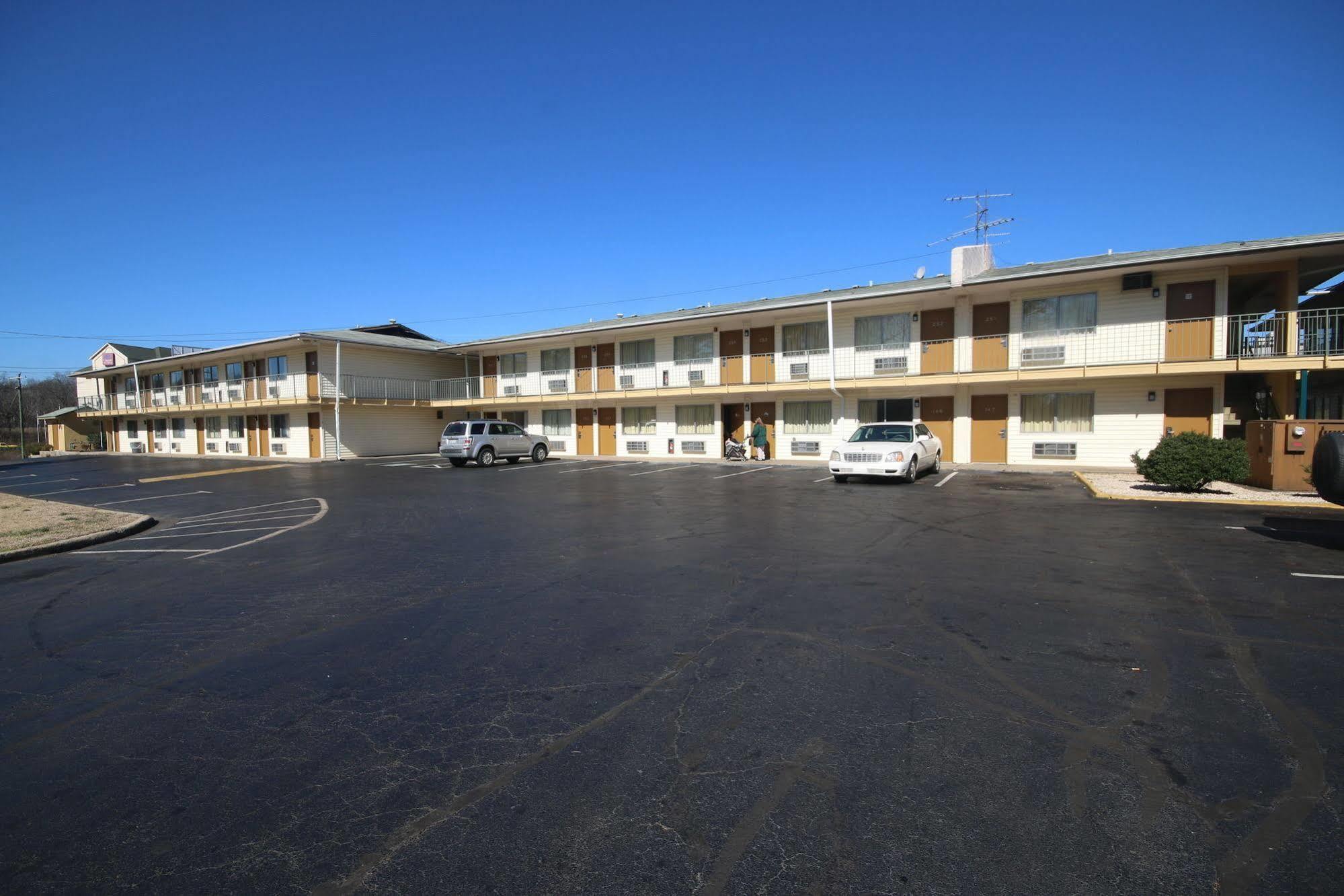 Royal Inn And Suites Charlotte Airport Dış mekan fotoğraf