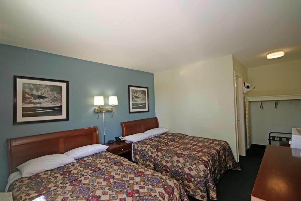Royal Inn And Suites Charlotte Airport Dış mekan fotoğraf